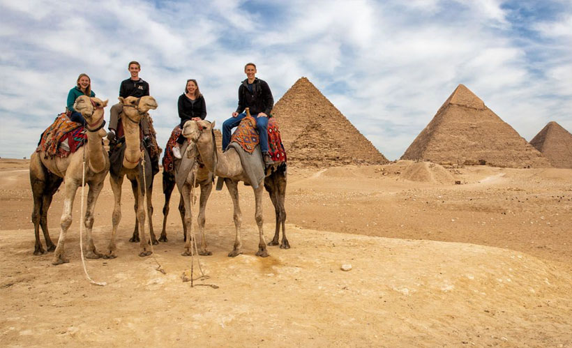 Camel Ride around the Pyramids Area 