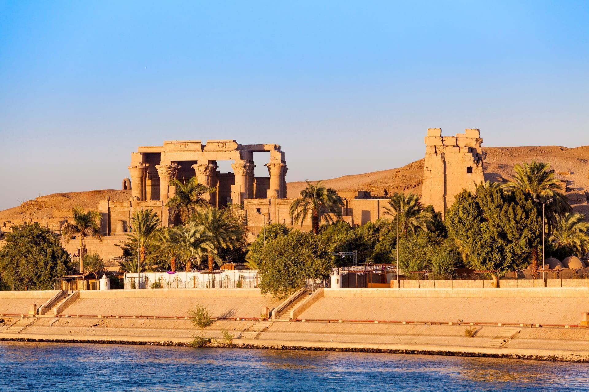 Christmas Cruise in Luxor, Aswan Nile cruise